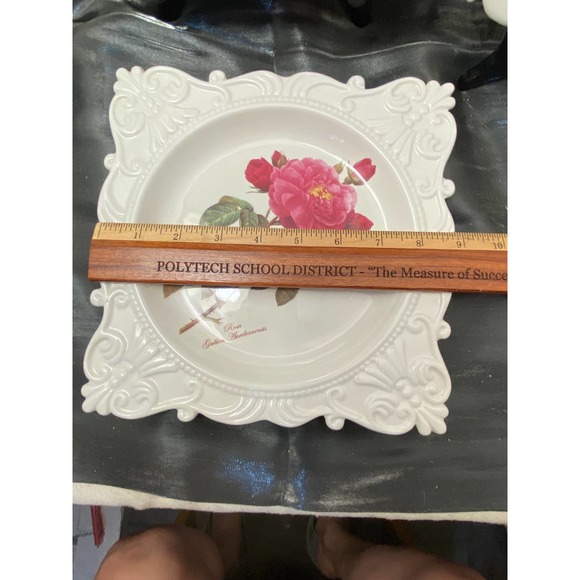 Set of Three Redoute Roses Collection Square Plates by Baum Bros. formalities - Picture 15 of 16